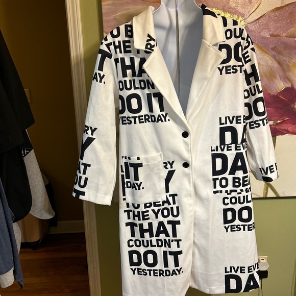 Boutique White Jacket /Trendy-‎ “ live every day to be - Picture 6 of 6